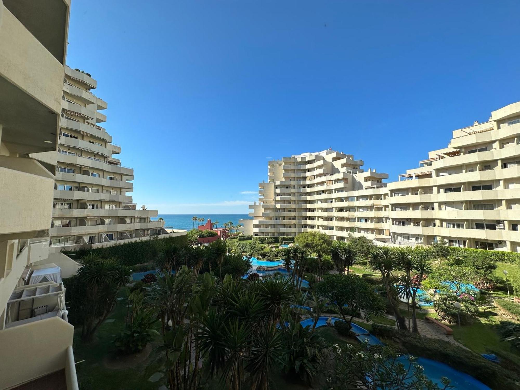 Luxury Frontal Al Mar Benalbeach بينالماذينا المظهر الخارجي الصورة
