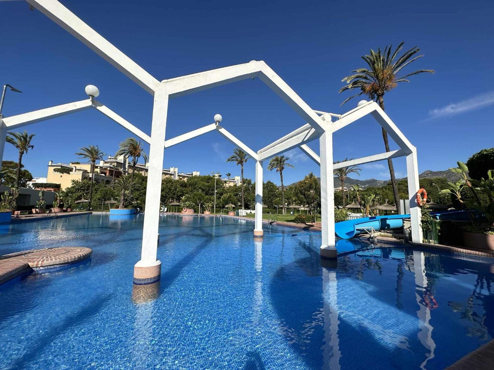 Luxury Frontal Al Mar Benalbeach بينالماذينا المظهر الخارجي الصورة